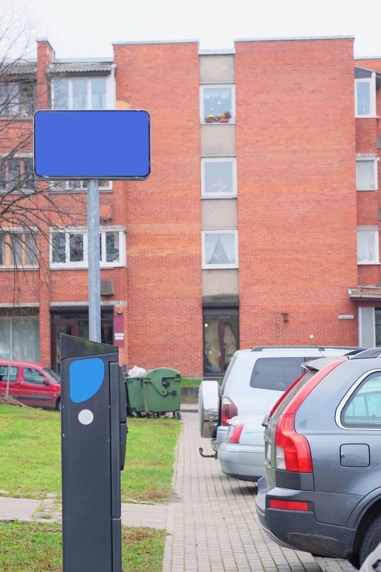 Wie kan er bezwaar maken tegen parkeerboete? Wie kan er bezwaar maken tegen parkeerboete?